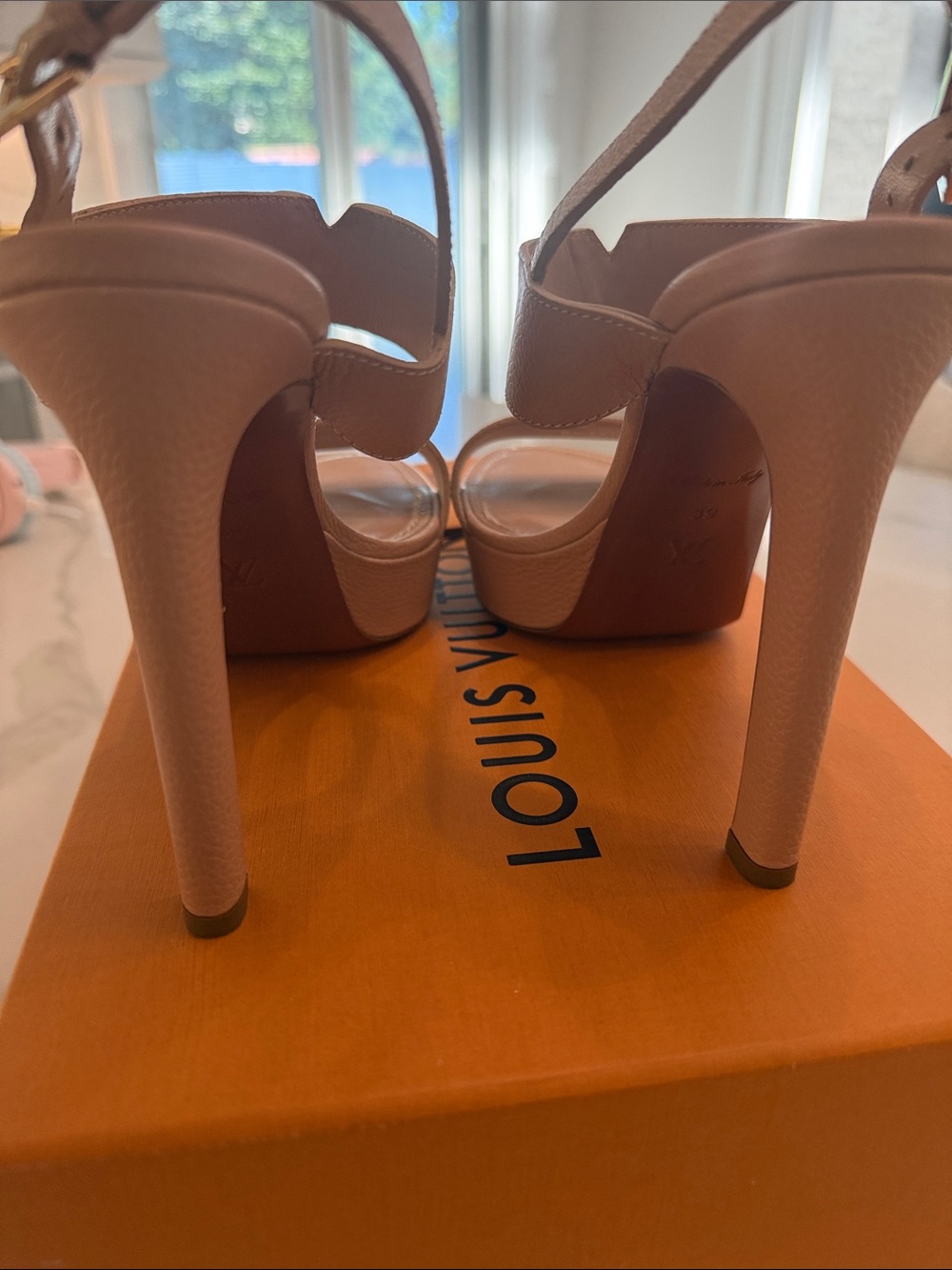 Louis Vuitton Beige Leather V-strap Platform Sandals with Gold V Accent - Picture 8 of 8